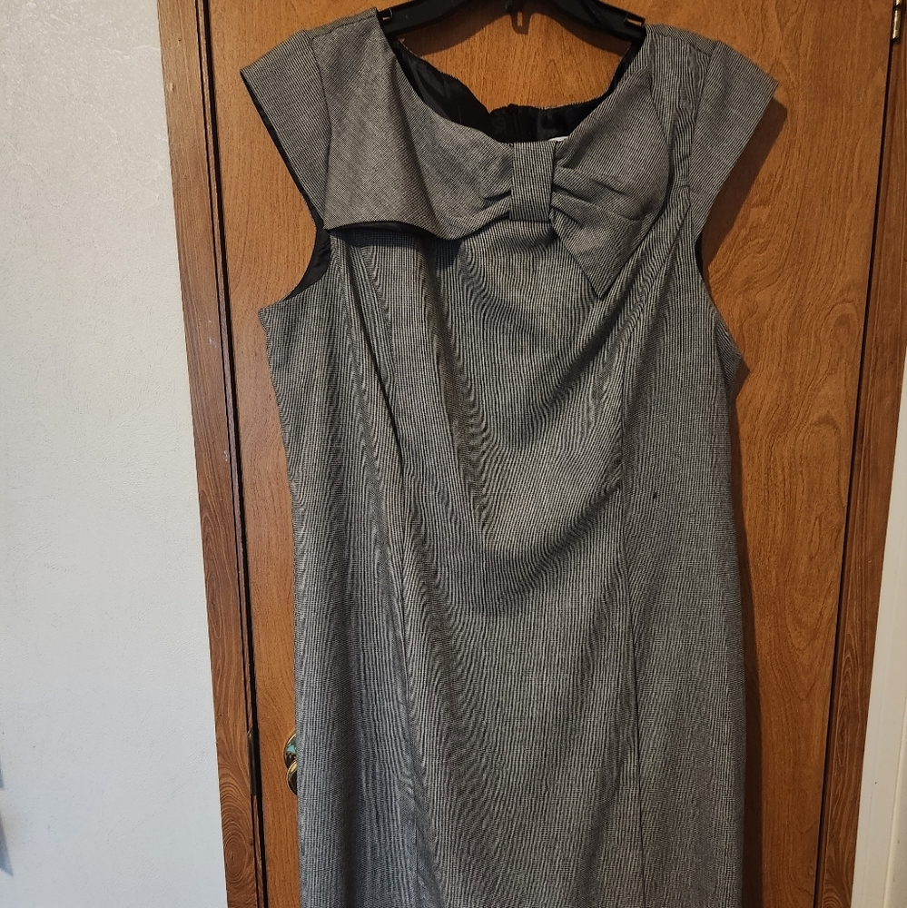 Women's Studio I dress size 16